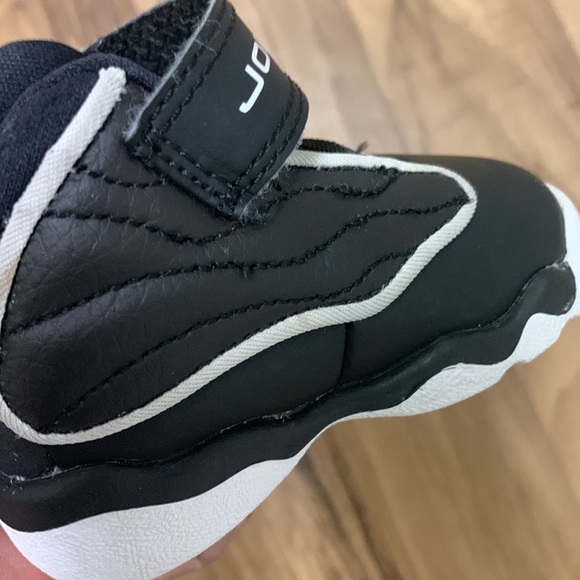 Air Jordan Pro Strong Black High Top 407486-020 Toddler Baby Size 3C - Picture 16 of 16